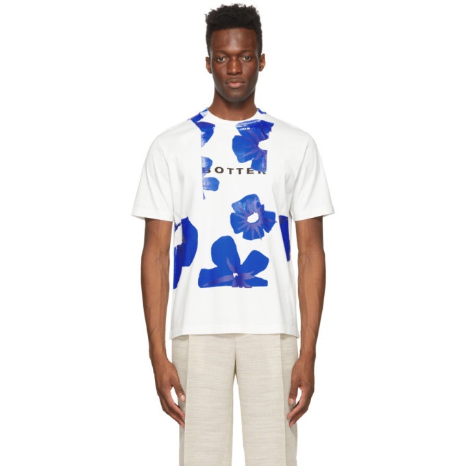 Photo: Botter Off-White and Blue Flower Classic T-Shirt
