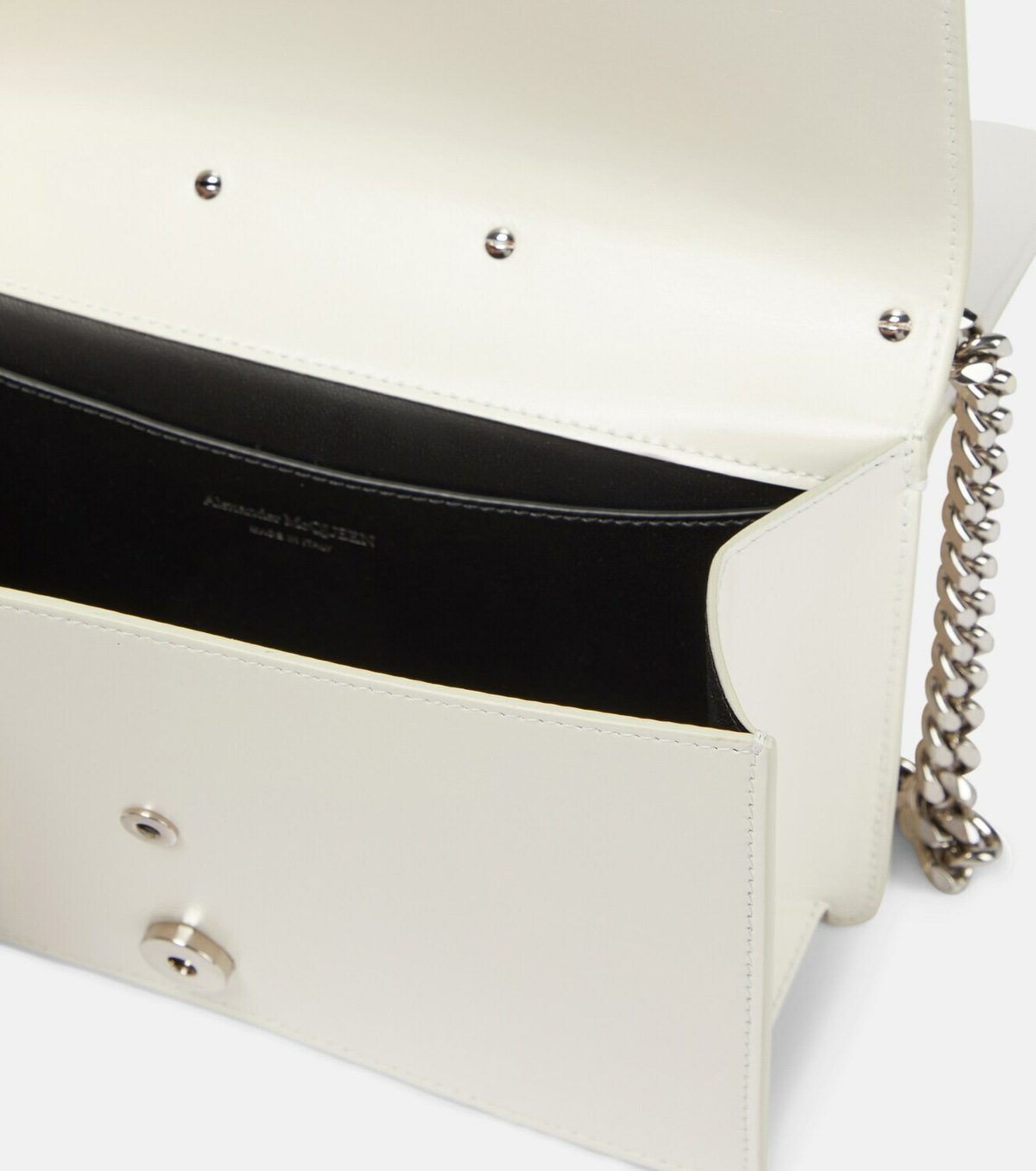 【送料&関税込】Alexander McQueen White Leather Sling Crossb w24-alexander-mcqueen-