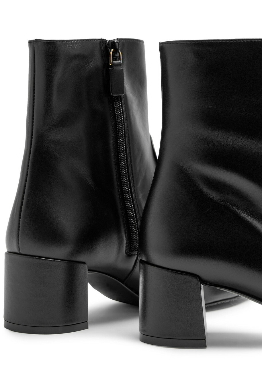 Stuart Weitzman Maeve 50 Leather Ankle Boots Black