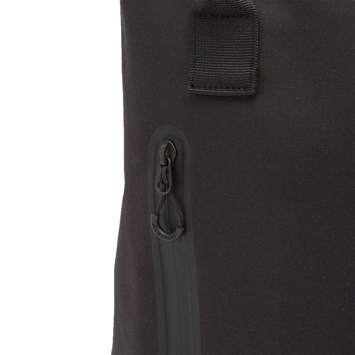 and wander Men's PE/CO Tote Bag in Black 