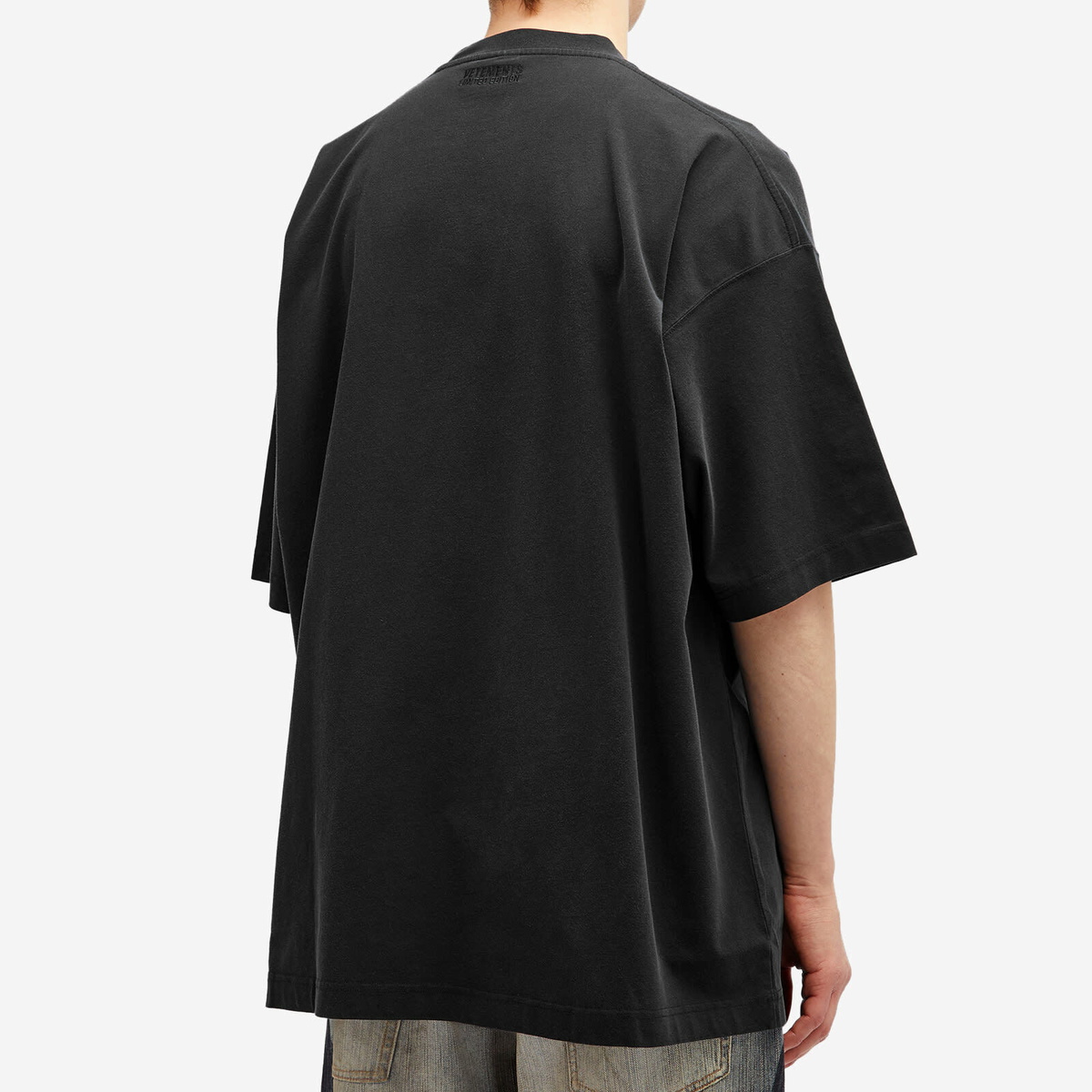 VETEMENTS Men's Backstreetboys Oversized T-Shirt in Black