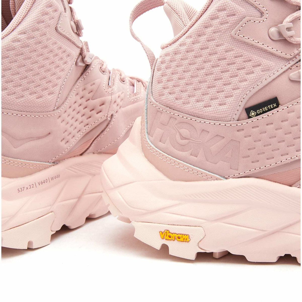 その他 mocacoco Hoka One One Men's Anacapa Mid GTX Sneakers in Pale Mauve