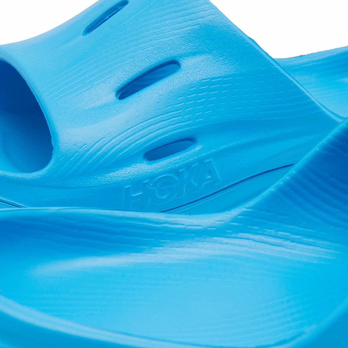 Hoka One One Ora Recovery Slide 3 Sneakers in Diva Blue/Diva Blue