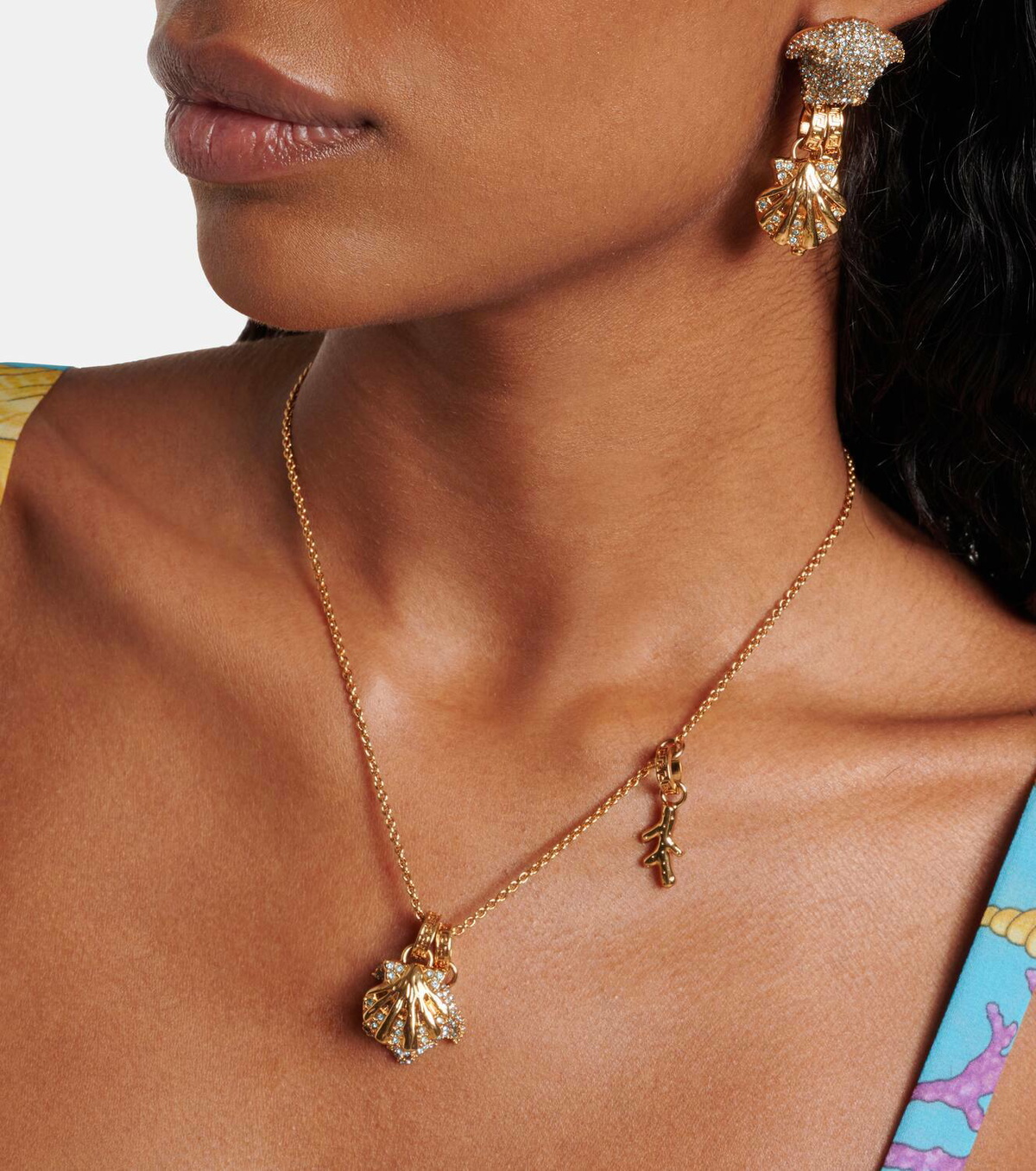 【VERSACE】 Medusa crystal-embellished charm necklace Versace Medusa crystal-embellished charm necklace Versace
