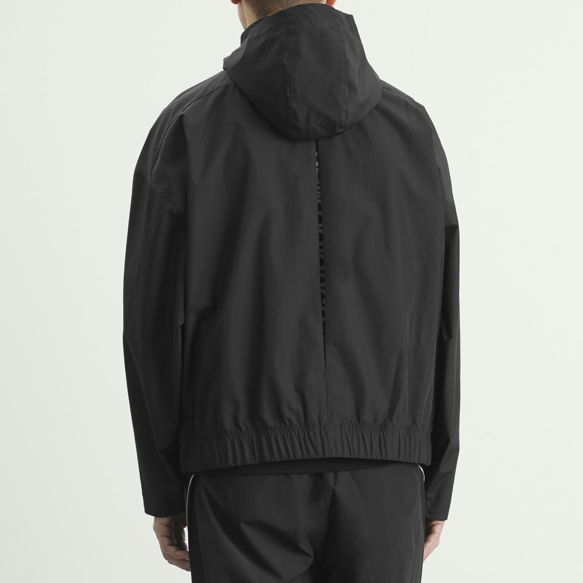 New Balance Men's Elusive Shell Jacket in Black
