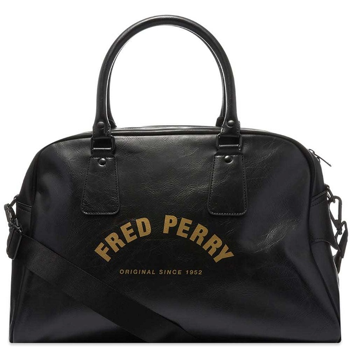 Photo: Fred Perry Authentic Arch Branded Bag