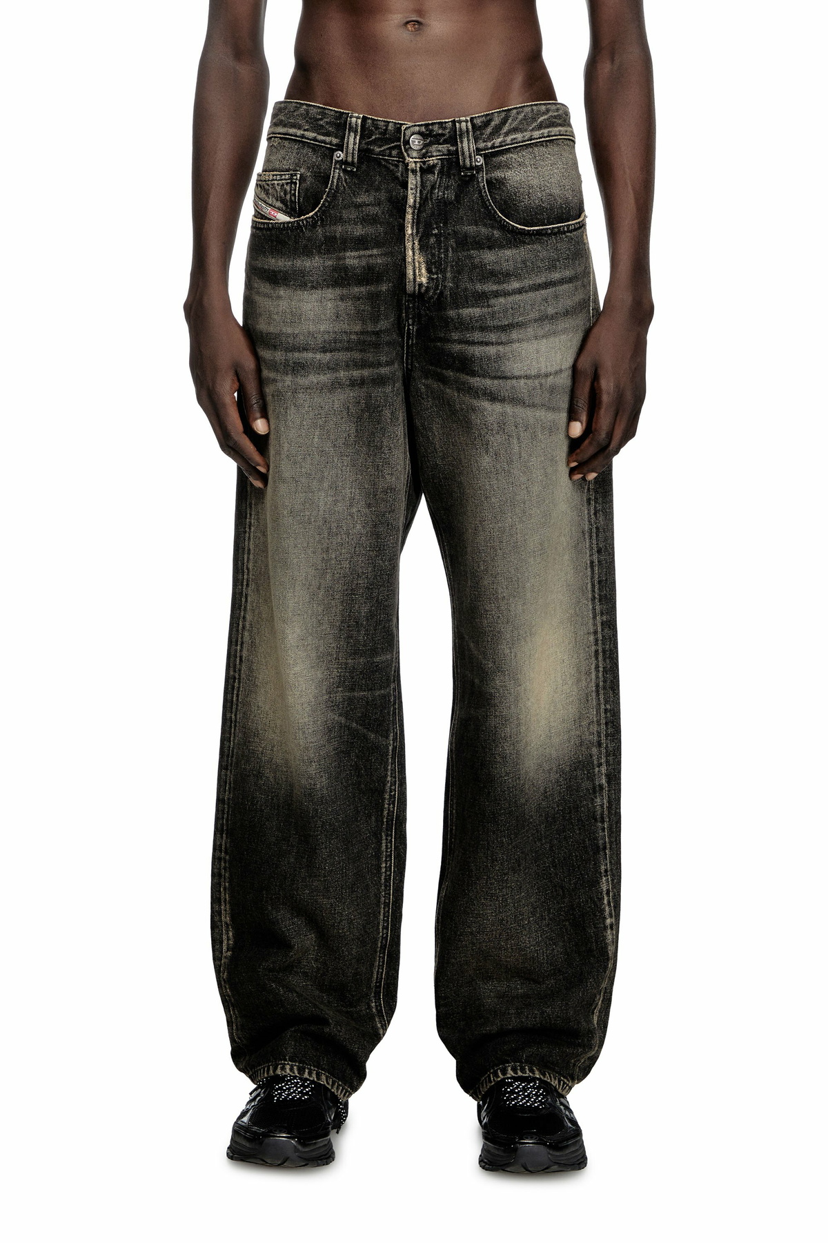 【DIESEL】Relaxed Jeans 2001 D-Macro Diesel Relaxed Jeans - 2001 D-Macro - Jeans Mens in Black Diesel