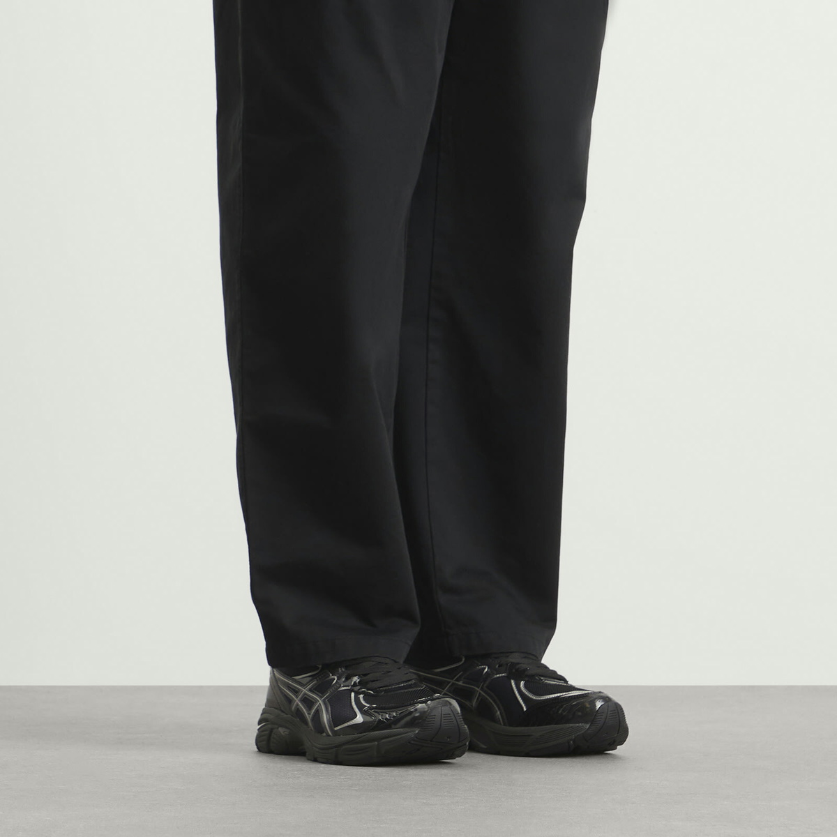 Asics Gt-2160 Sneakers in Black/Black