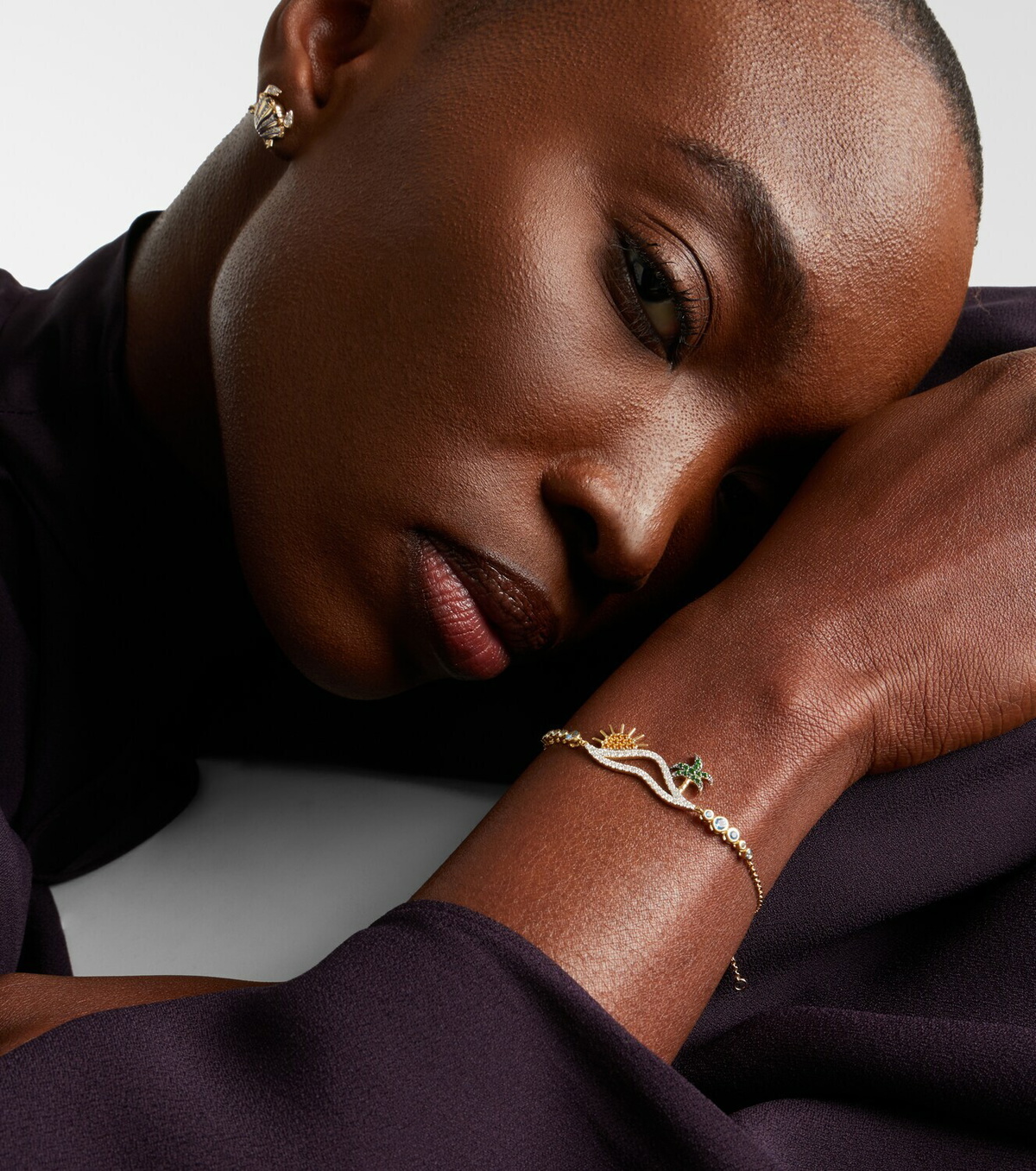 Yvonne Léon La Plage 9kt gold bracelet with diamonds and gemstones
