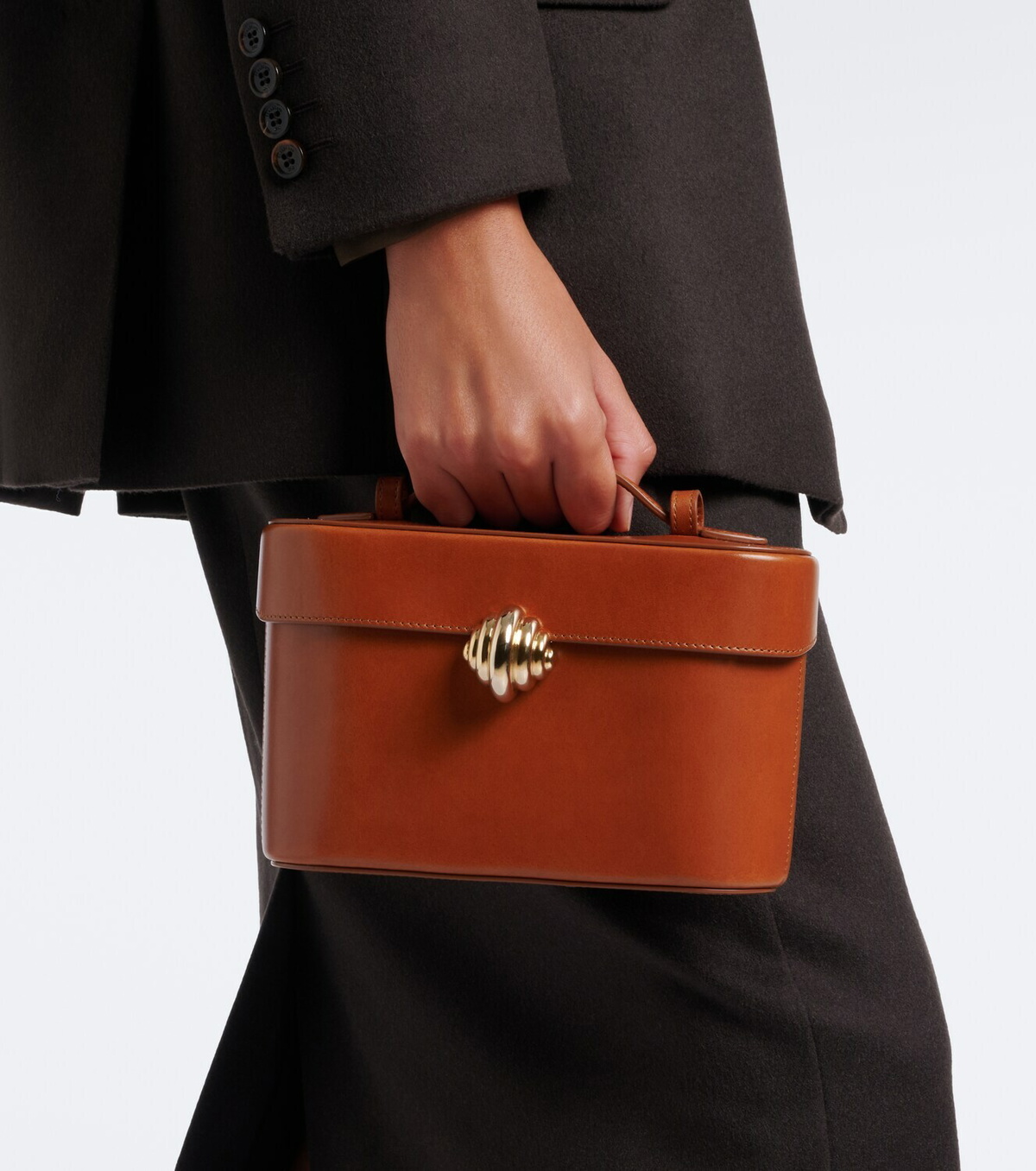 Aquazzura Belgravia Small leather vanity bag