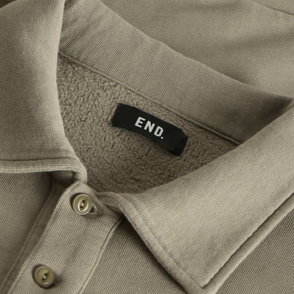 END. Signature Fleece Polo in Khaki