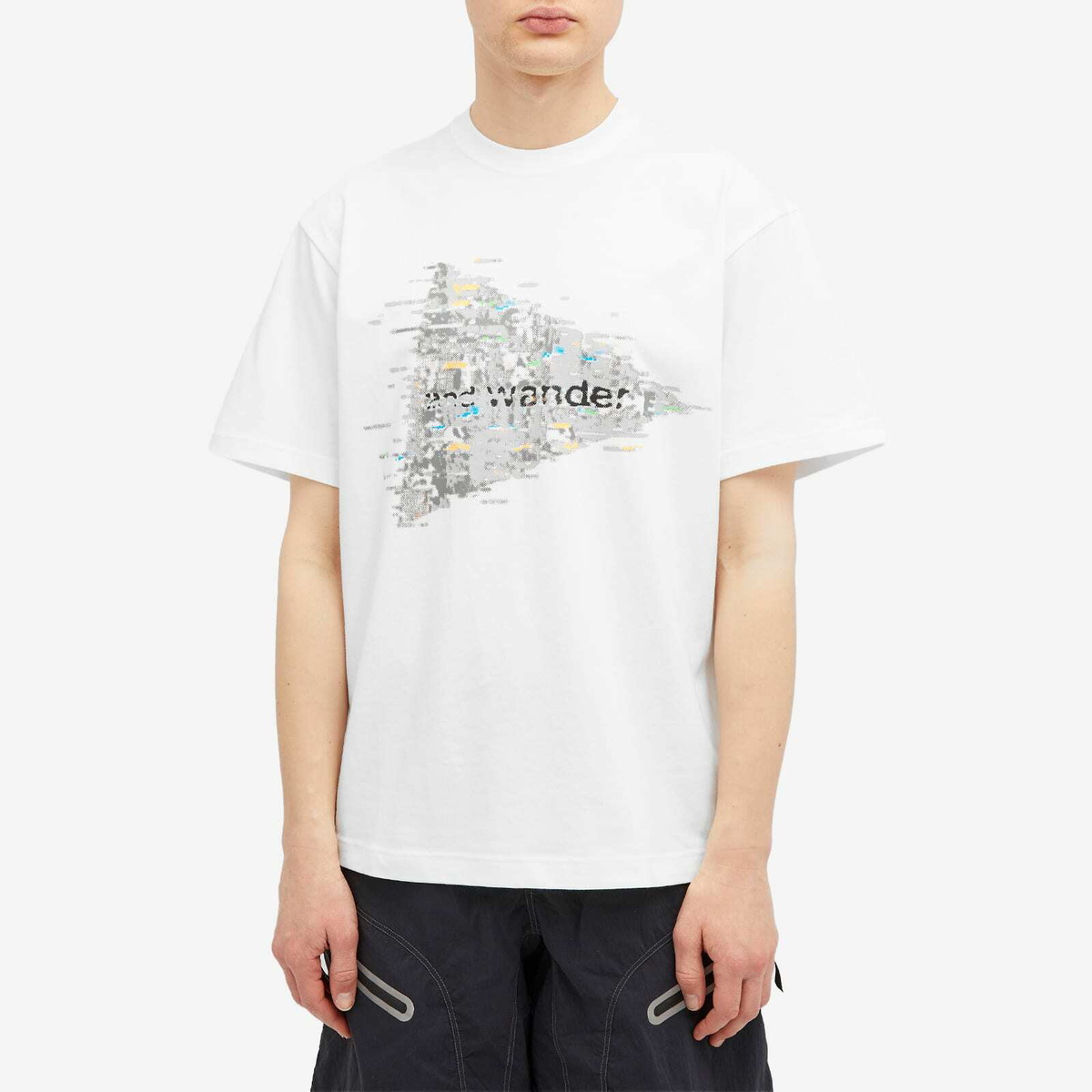 and wander Men's Noizy Logo T-Shirt in White and Wander