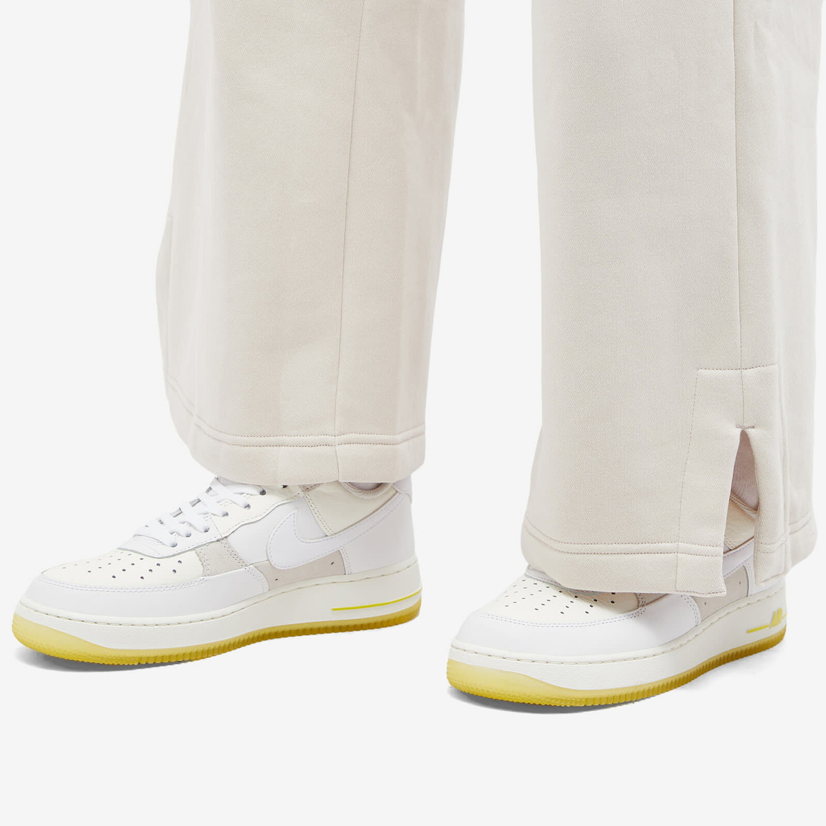 Wmns Nike Air Force 1 ‘07 Low (Summit White/White-Opti Yellow) 9W