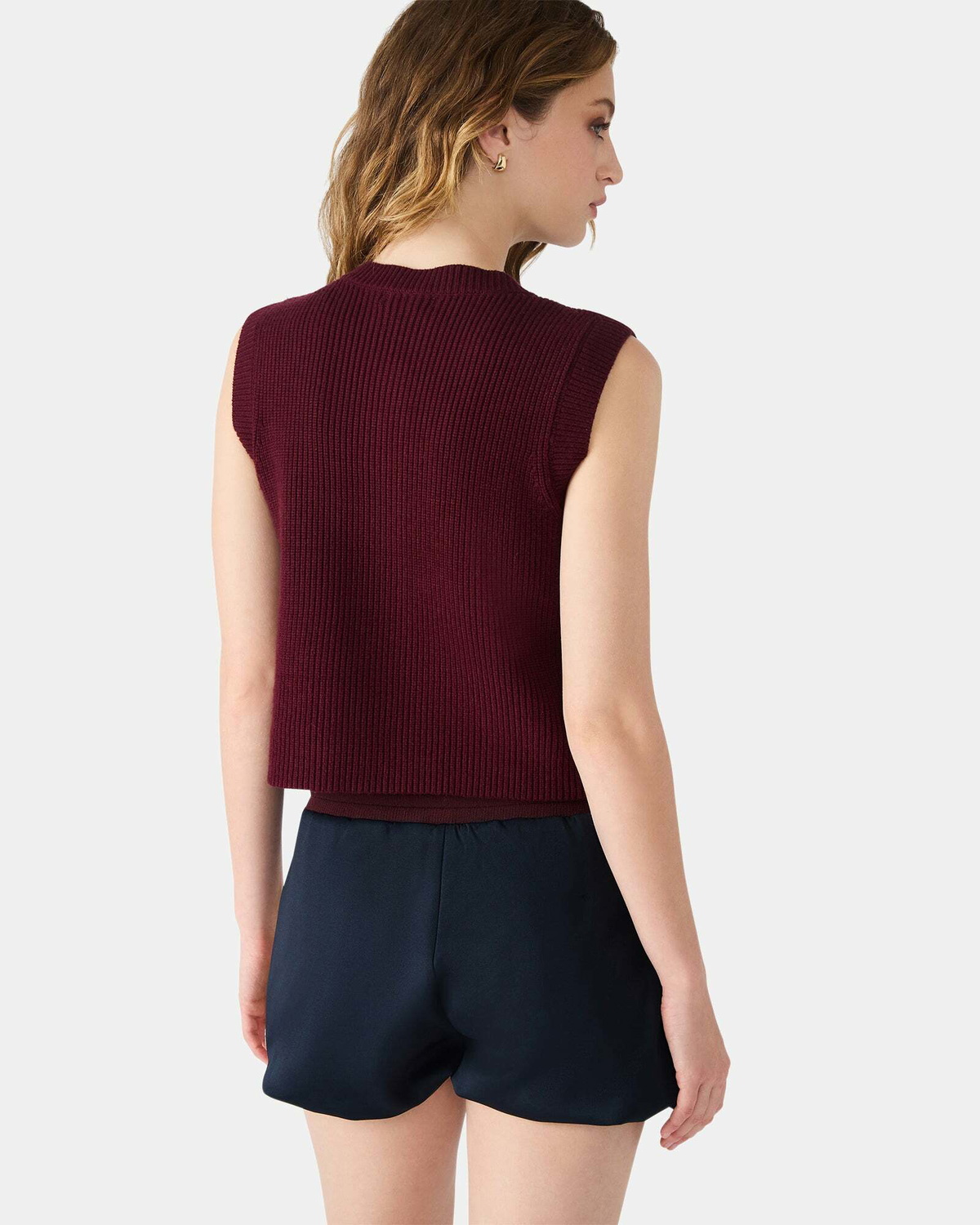 Steve Madden Aliya Sweater Vest Vests in Wine