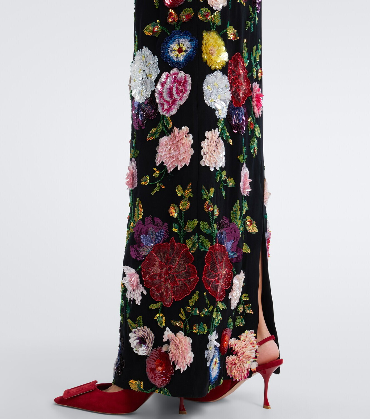 Là Fuori Noir Jardin sequined gown