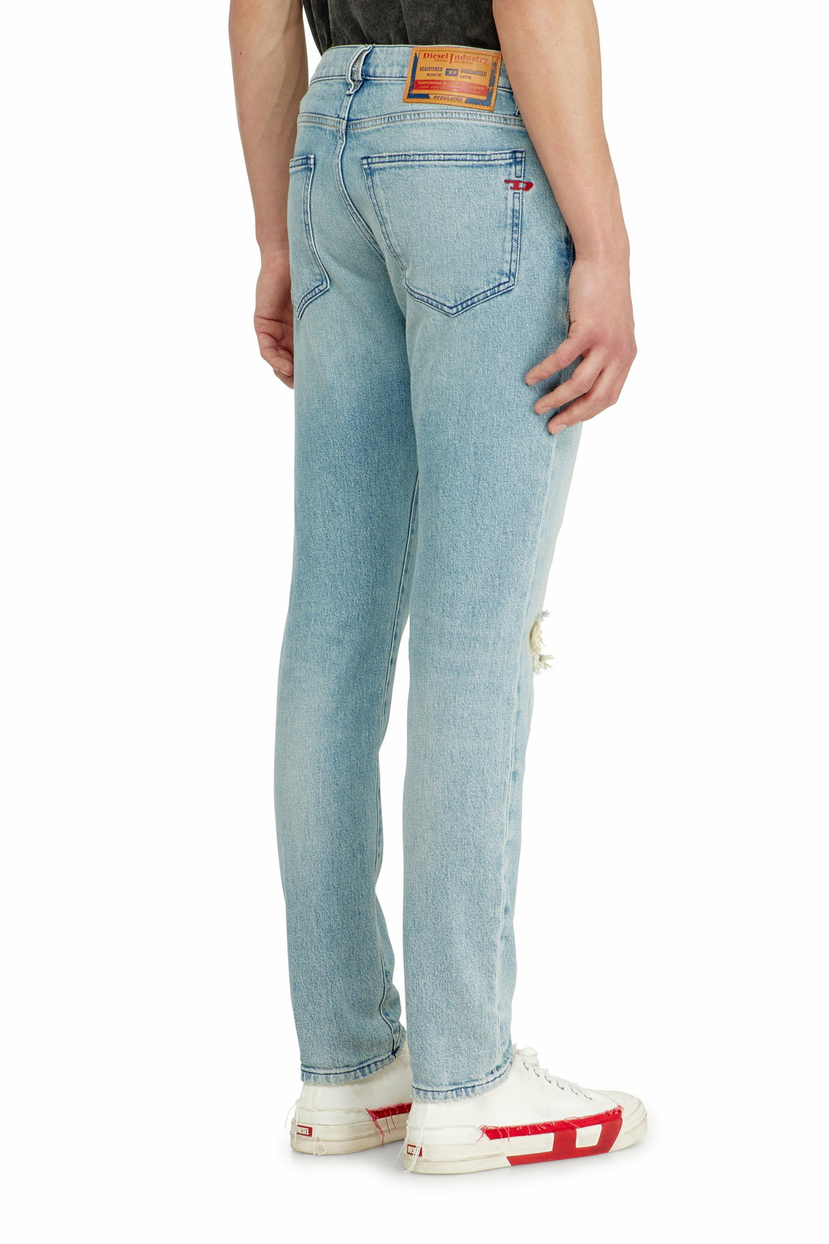 Diesel Slim Jeans Regular Waist 2019 D-Strukt - Jeans Mens in Blue