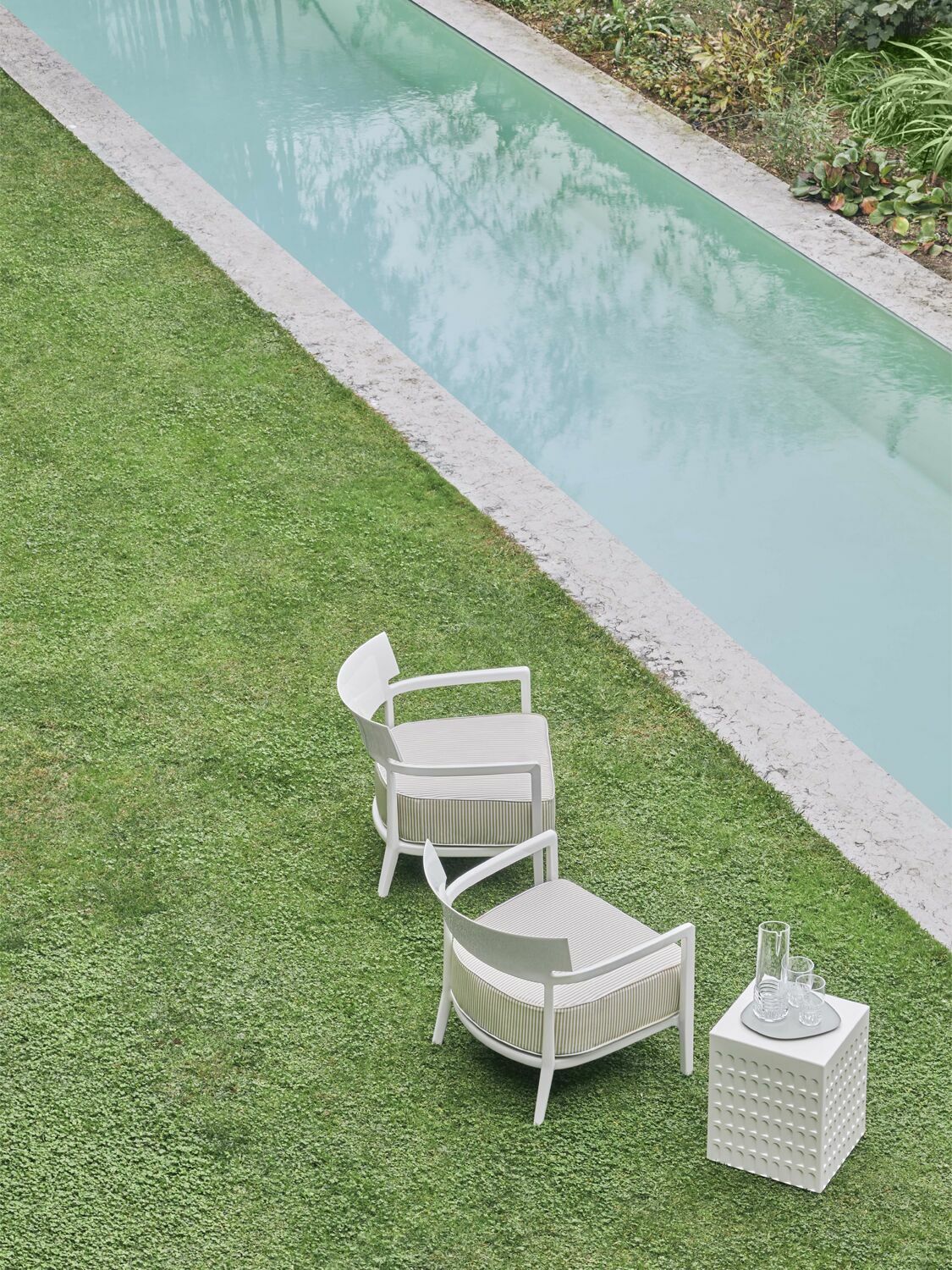 KARTELL Eur Side Table