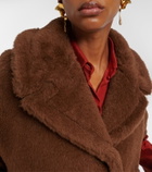 Max Mara Corvino teddy cape