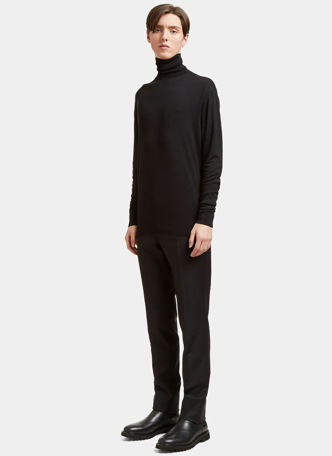 Aiezen Silk and Cashmere-Blend Fine-Knit Turtleneck Sweater