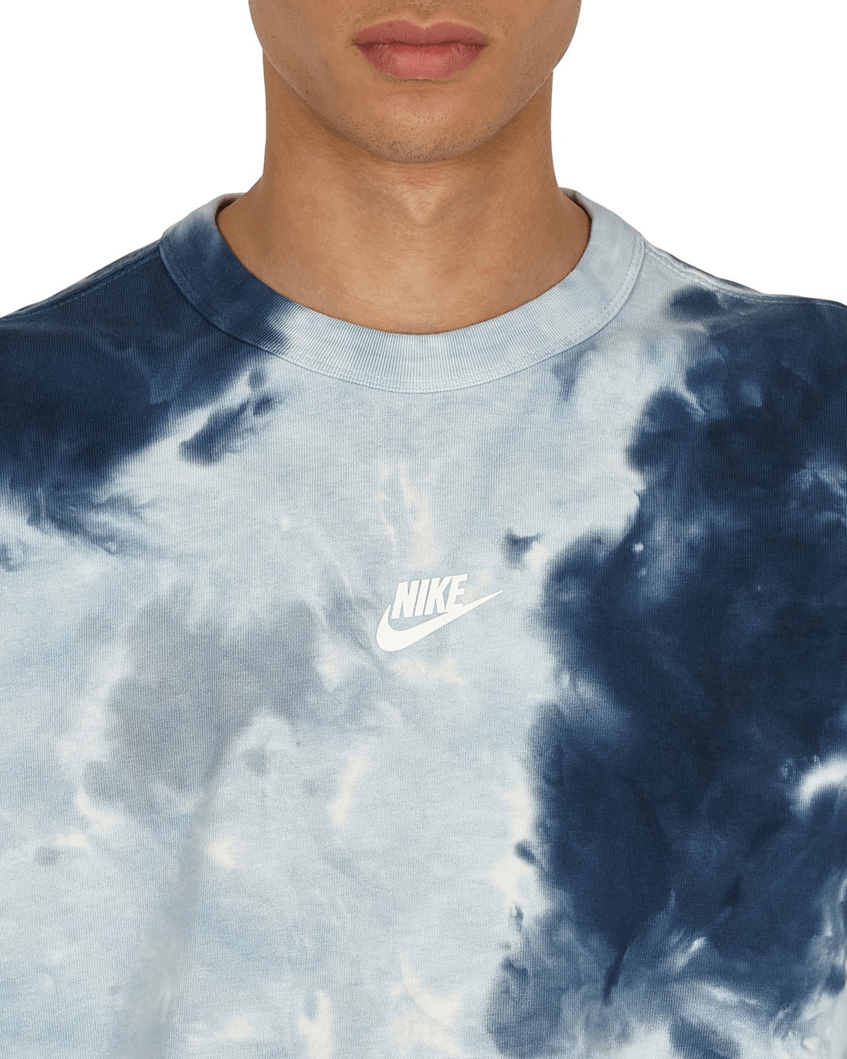 Blue tie 2024 dye nike shirt