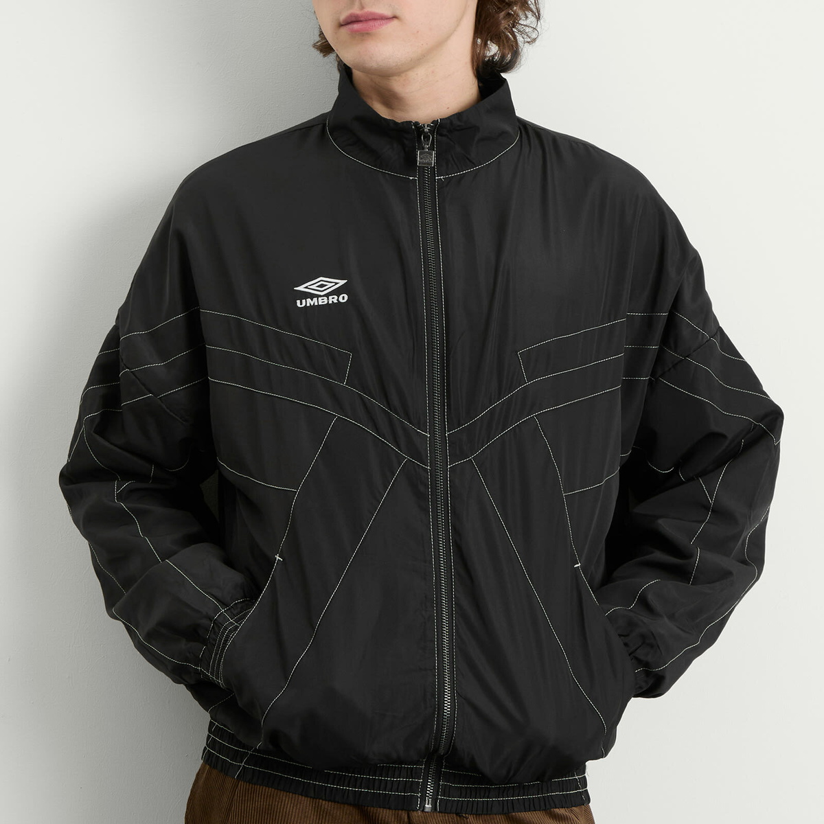 Umbro Men's Relaxed Track Jacket in Black