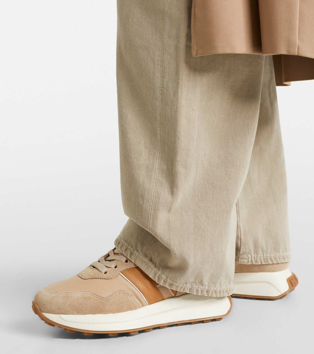 Hogan H641 leather and suede sneakers