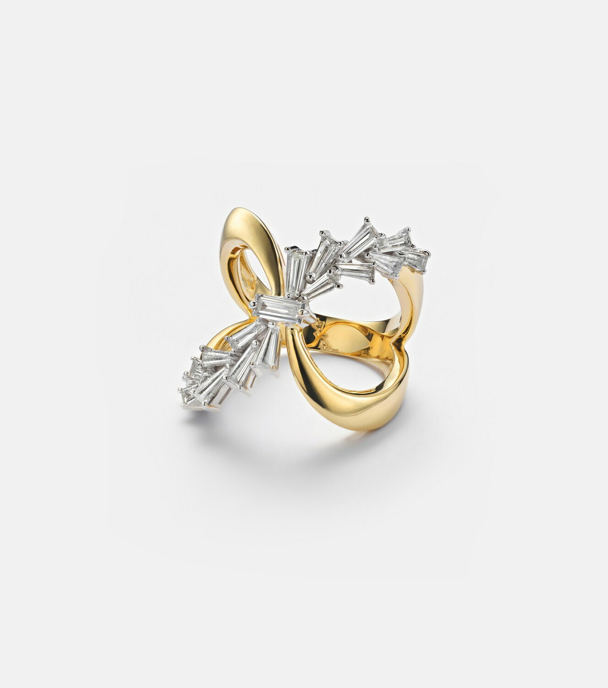 Yeprem 18kt gold (750/1000) ring with diamonds