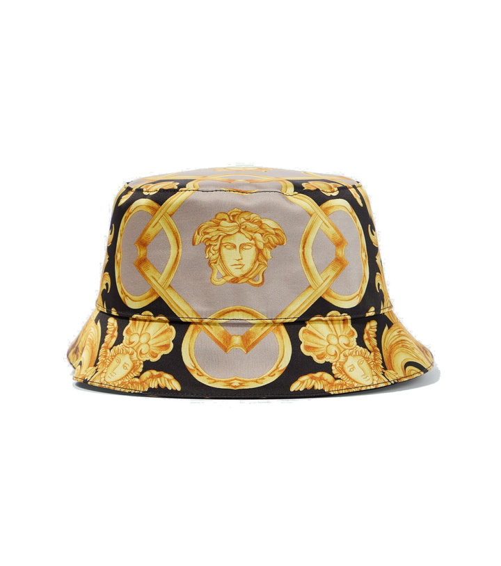 Photo: Versace - La Medusa bucket hat