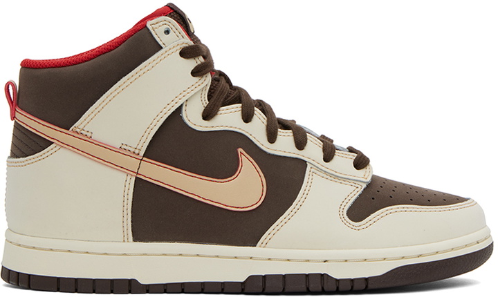 Photo: Nike Brown & Beige Dunk High Retro Sneakers