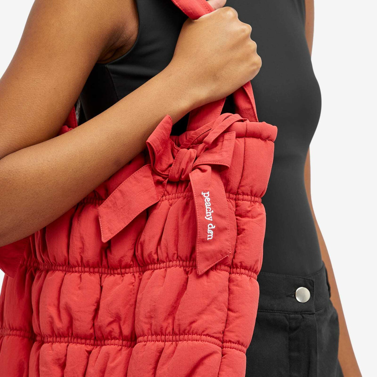Peachy Den Women's Deba Bag in Tomato 