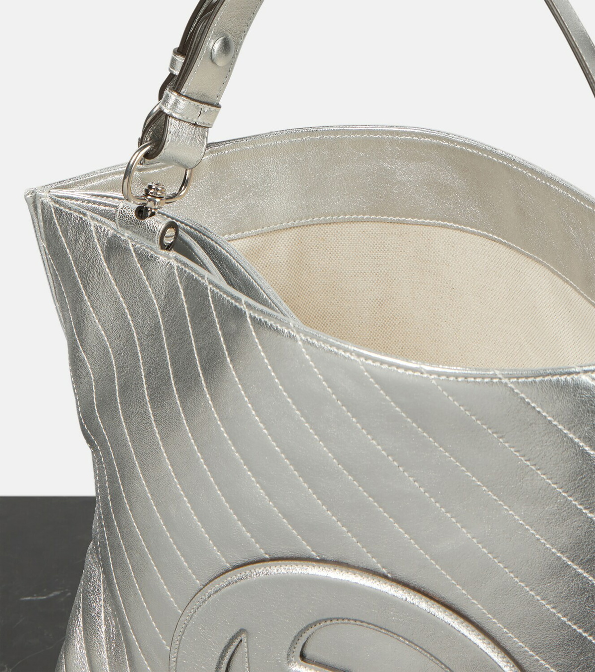 Gucci Blondie Medium metallic leather shoulder bag