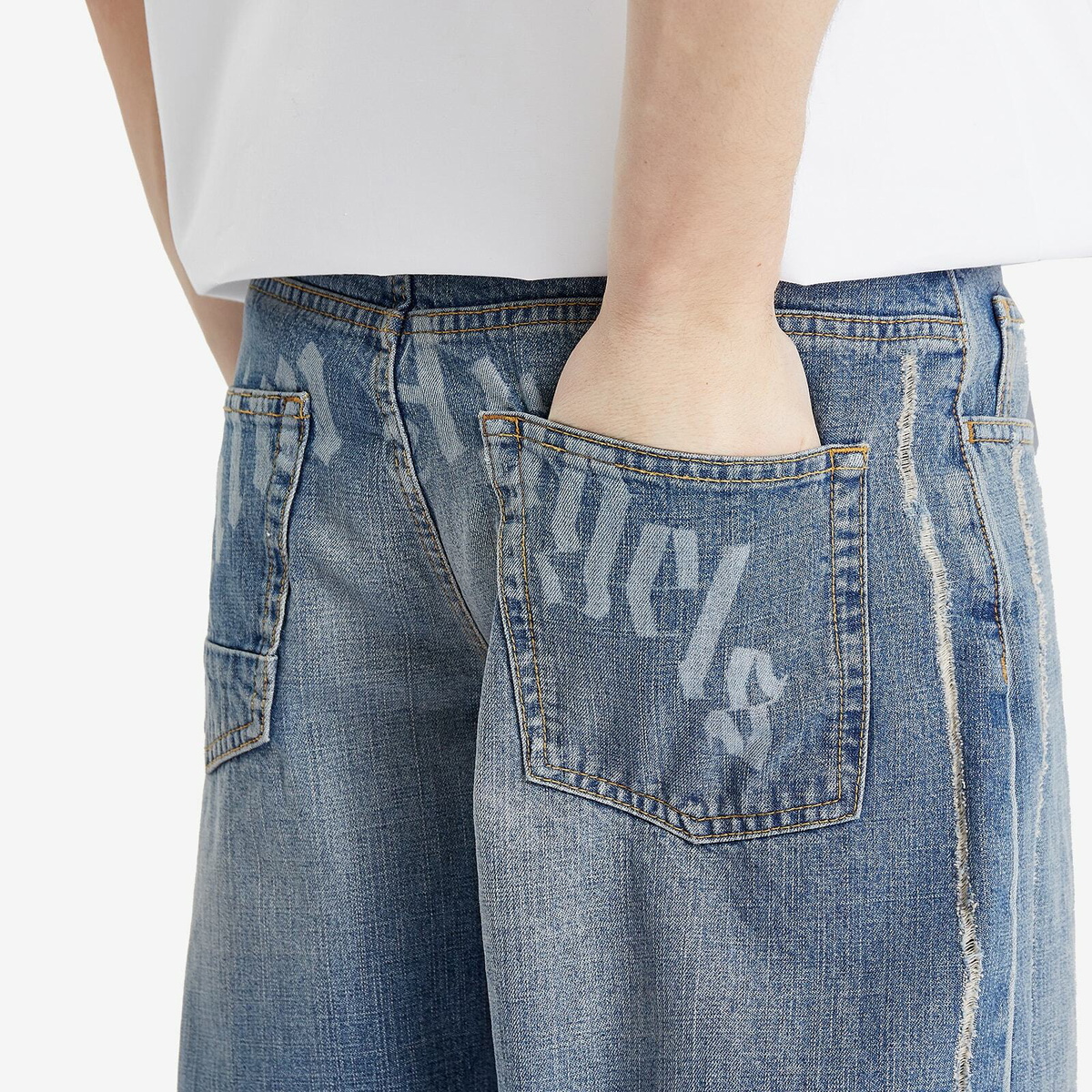 Palm Angels Men's Curved Logo Loose Jeans in Light Blue