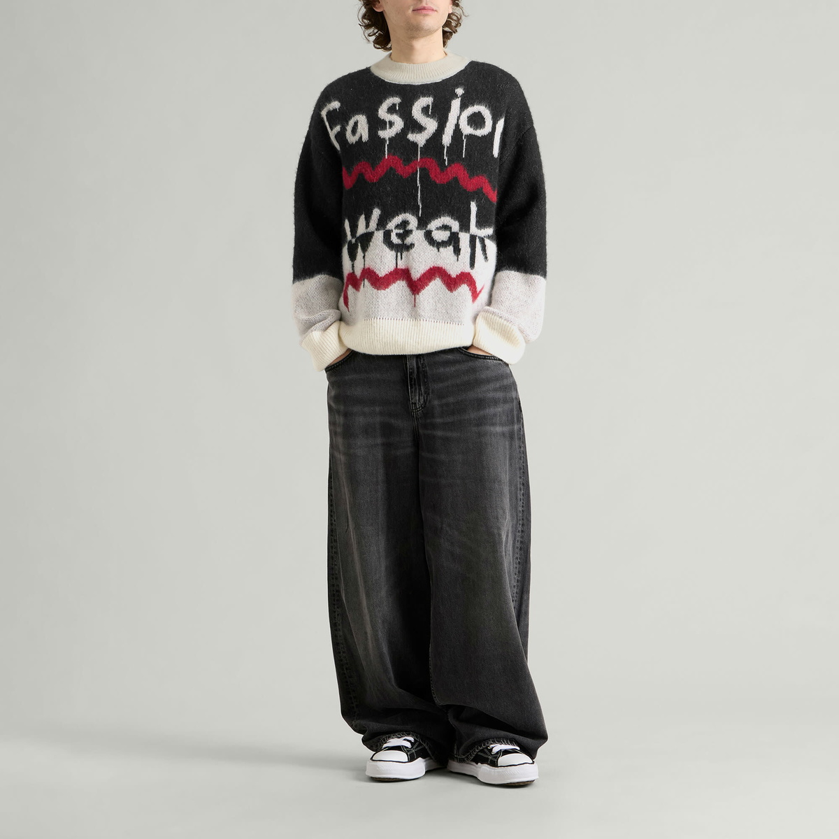 Navinder Nangla Fassion Weak Mohair Jumper in Black/White/Red