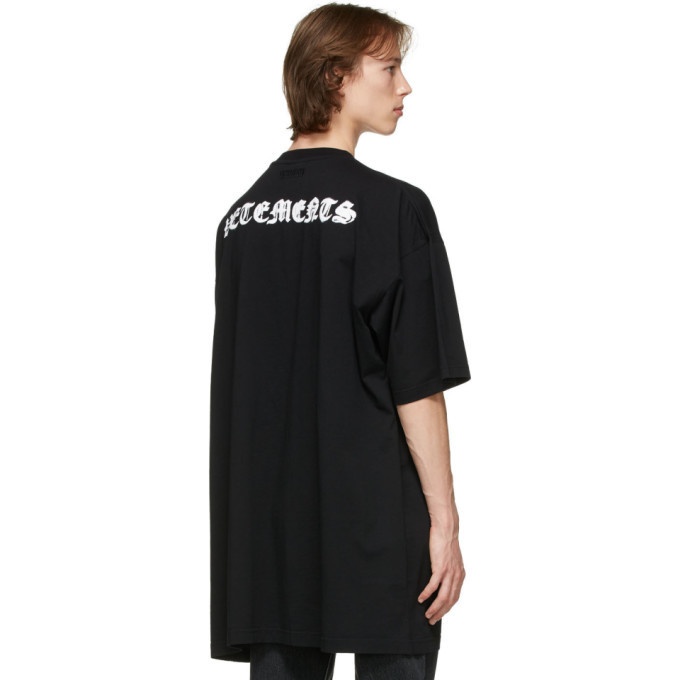 VETEMENTS Black Oversized Anarchy Gothic Logo T-Shirt Vetements