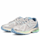 New Balance 1906R Sneaker in Silver Metallic