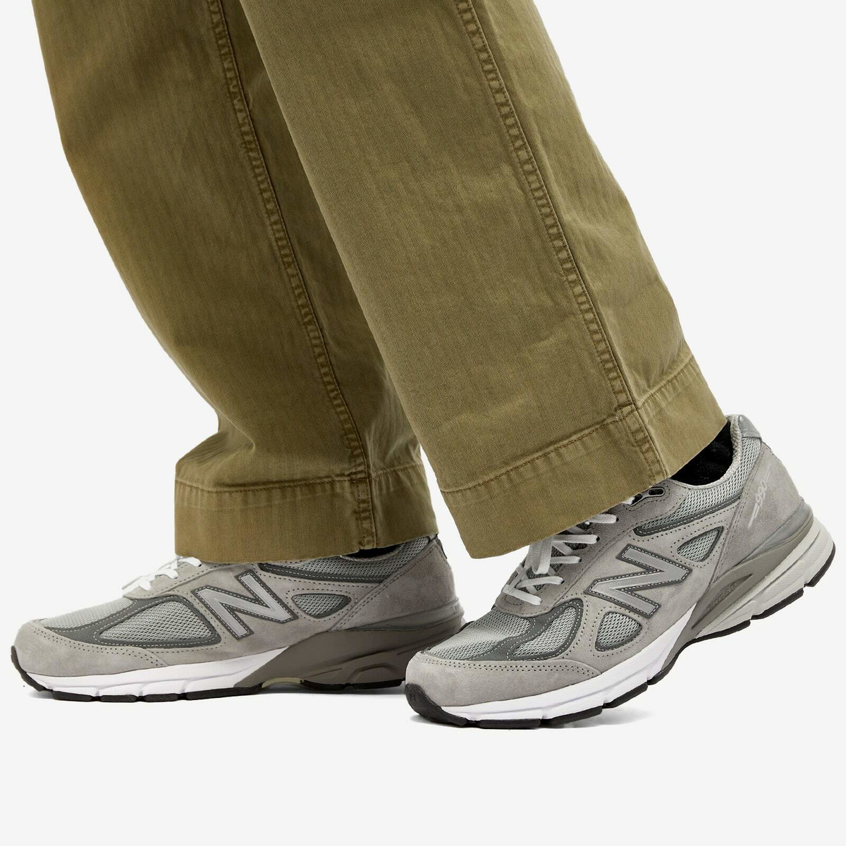 New Balance U990GR4 - Made in USA Sneakers in Grey New Balance