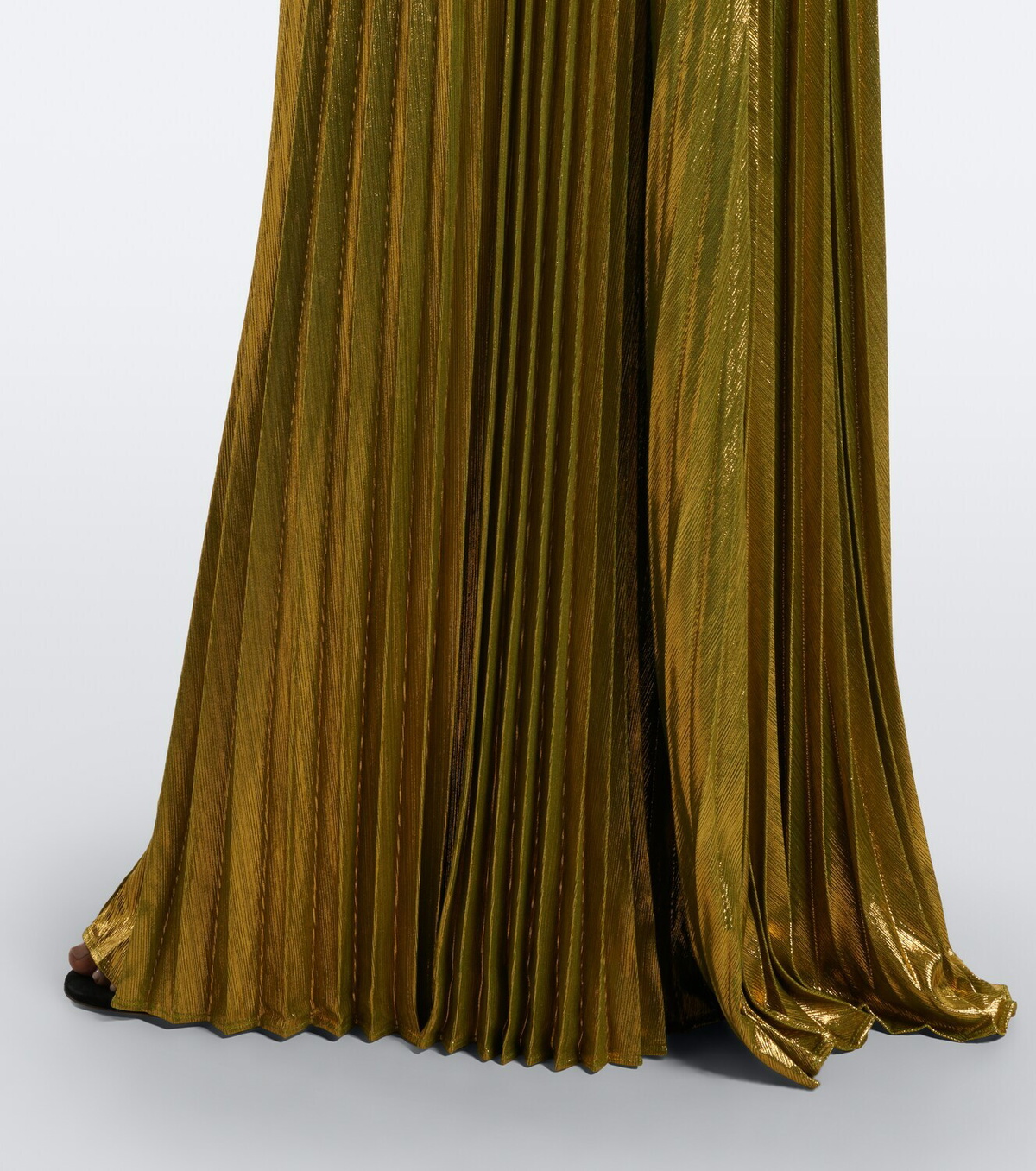 Retrofête Thalia plissé halterneck gown