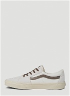 UA SK8-Low Sneakers in Cream