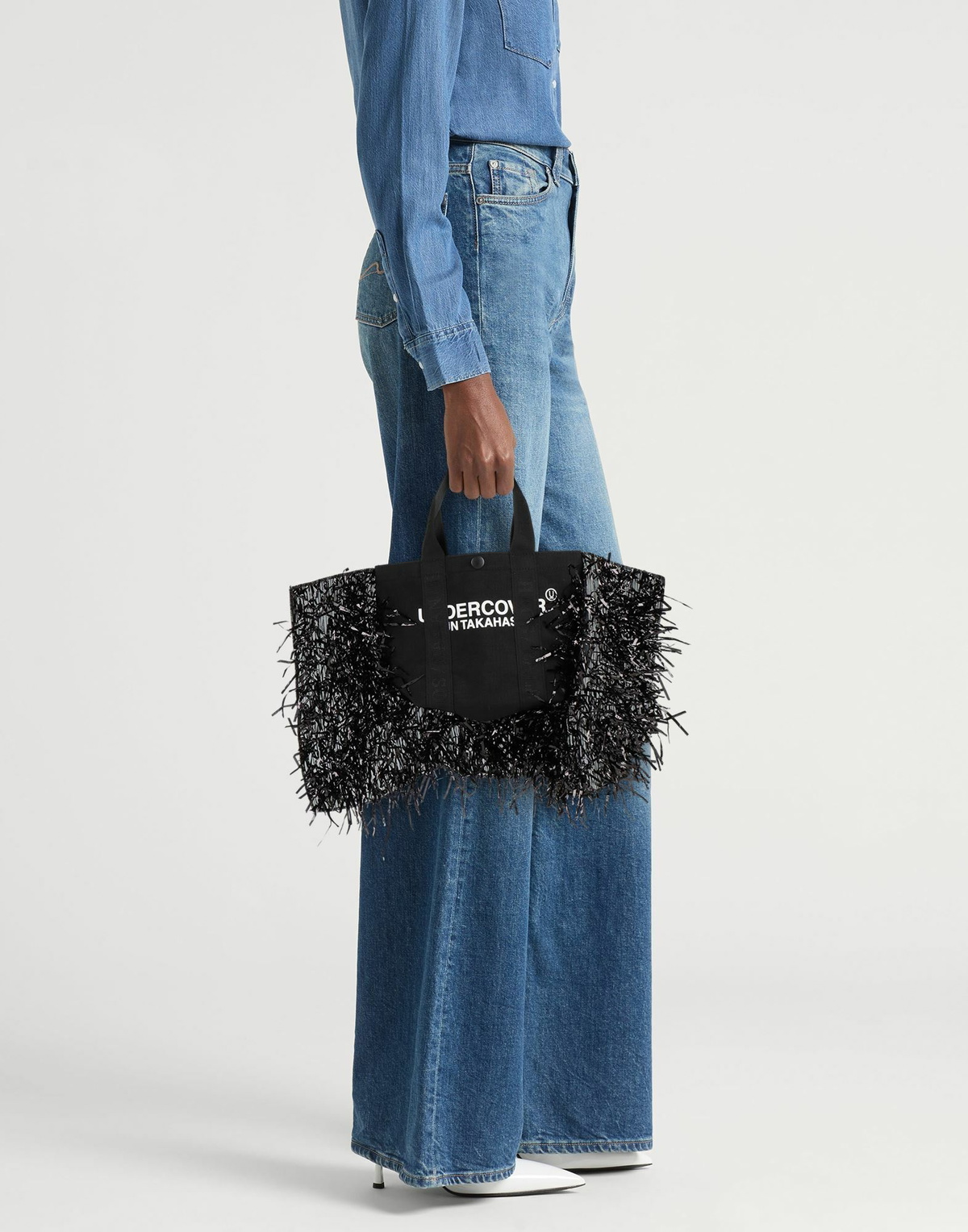 Undercover Jun Takahashi Womens Handbag in Black