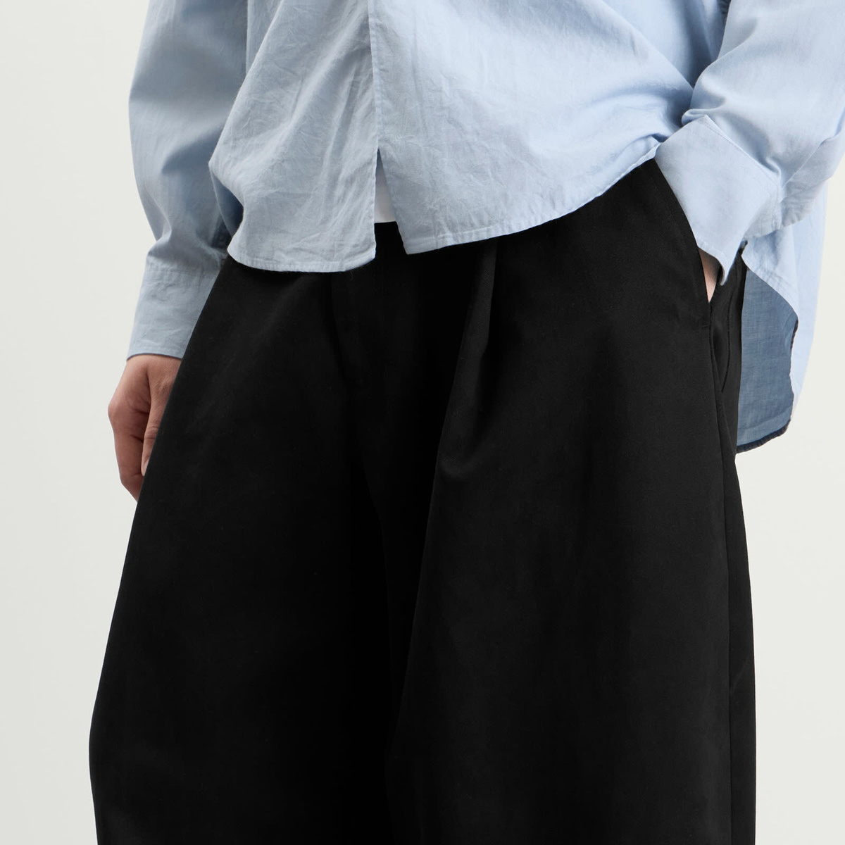 Studio Nicholson Men's Sorte Deep Pleat Volume Pant in Black