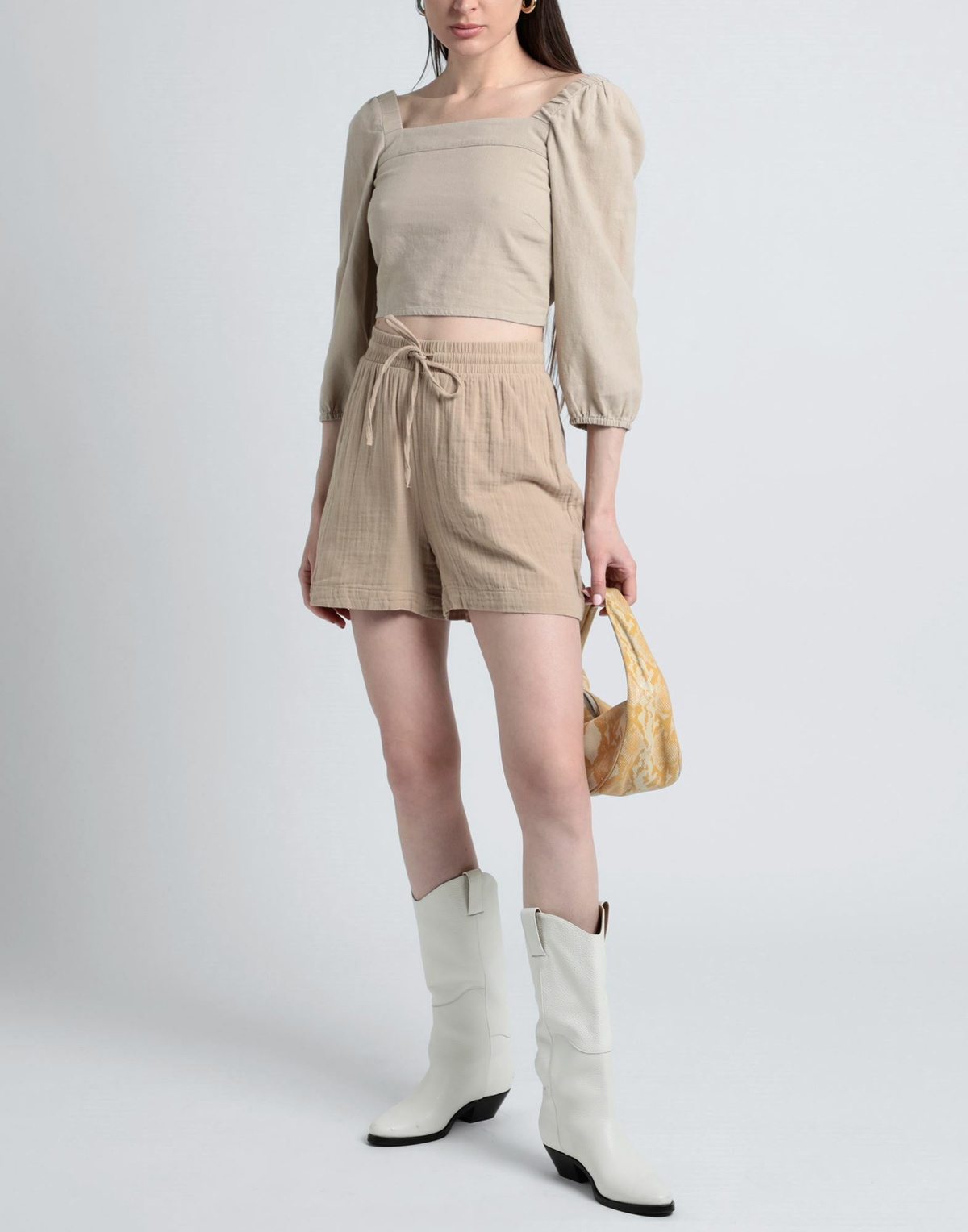 Pieces Womens Shorts & Bermuda Shorts Khaki