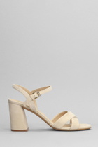 Komono Isla Sandals In Beige Suede