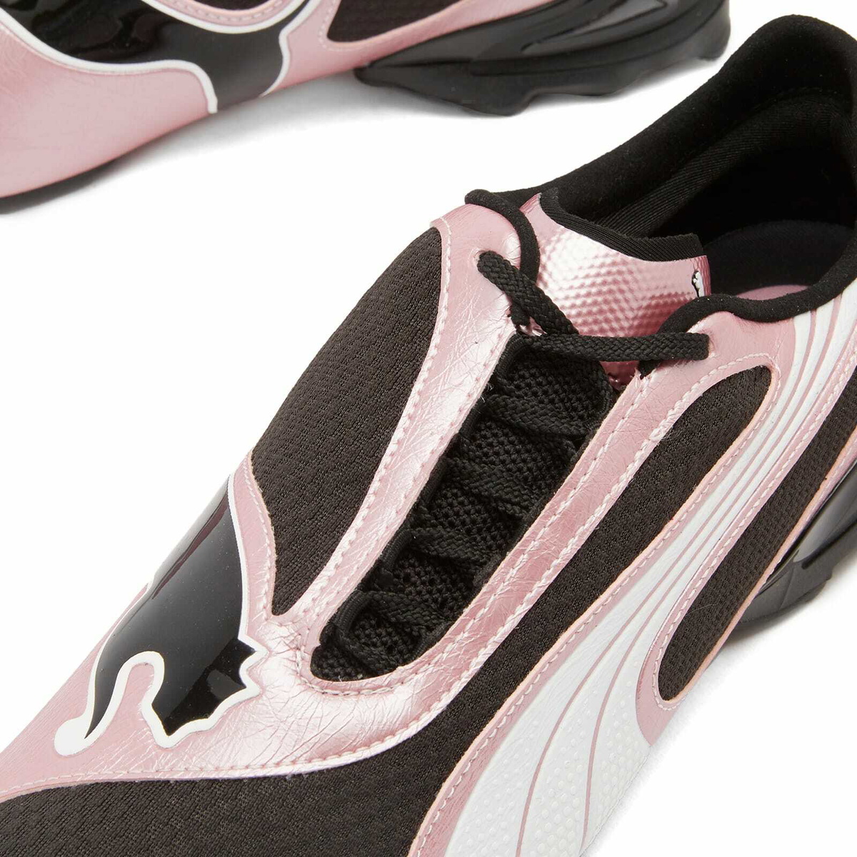 Puma V1.25 Metallic Sneaker in Black/Poised Pink
