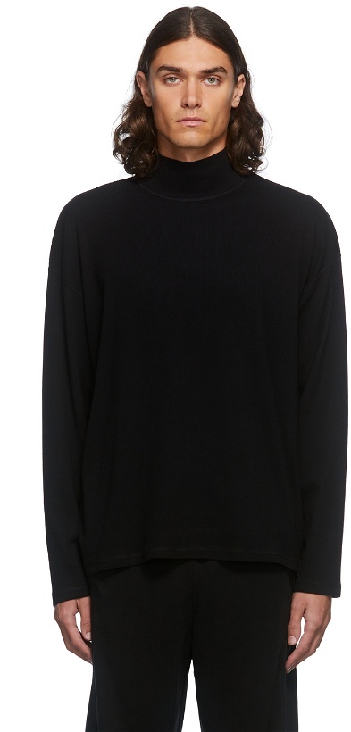 Photo: HOPE Black Mold Sweater