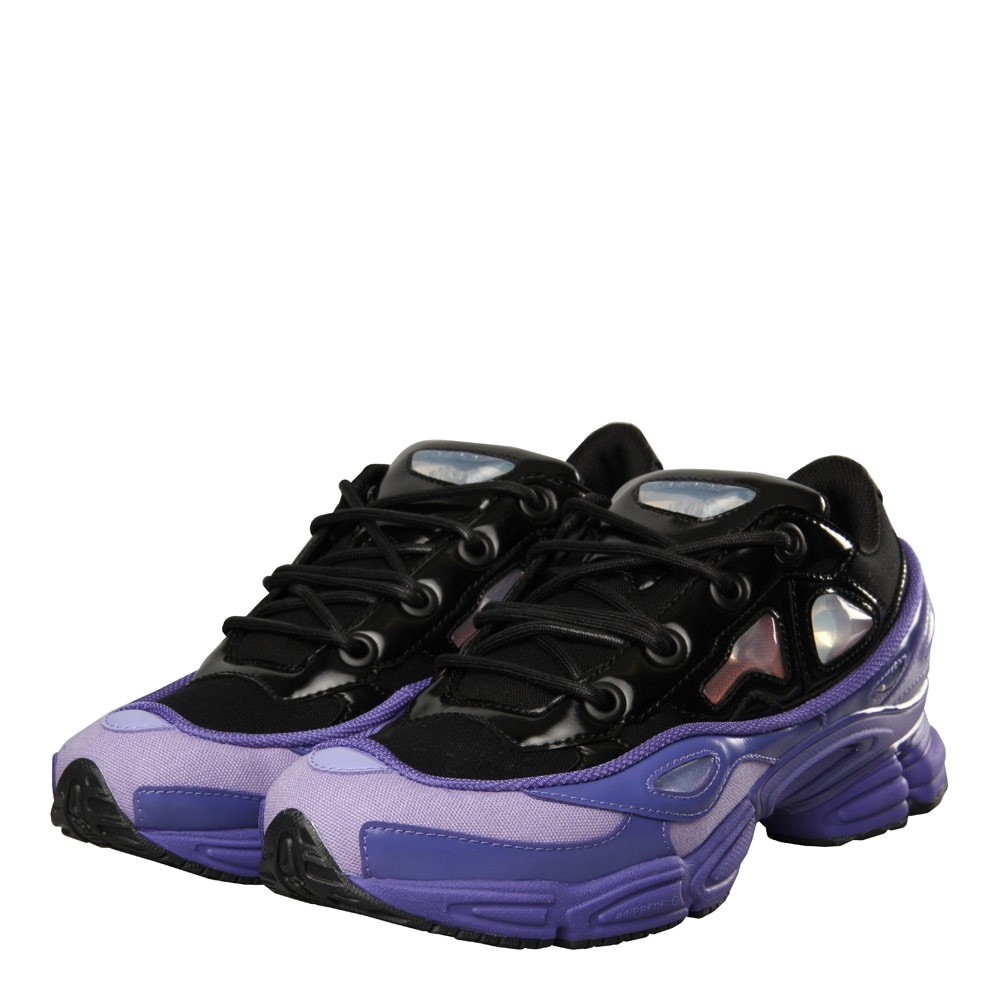 Photo: Ozweego III Sneakers - Light Purple / Black