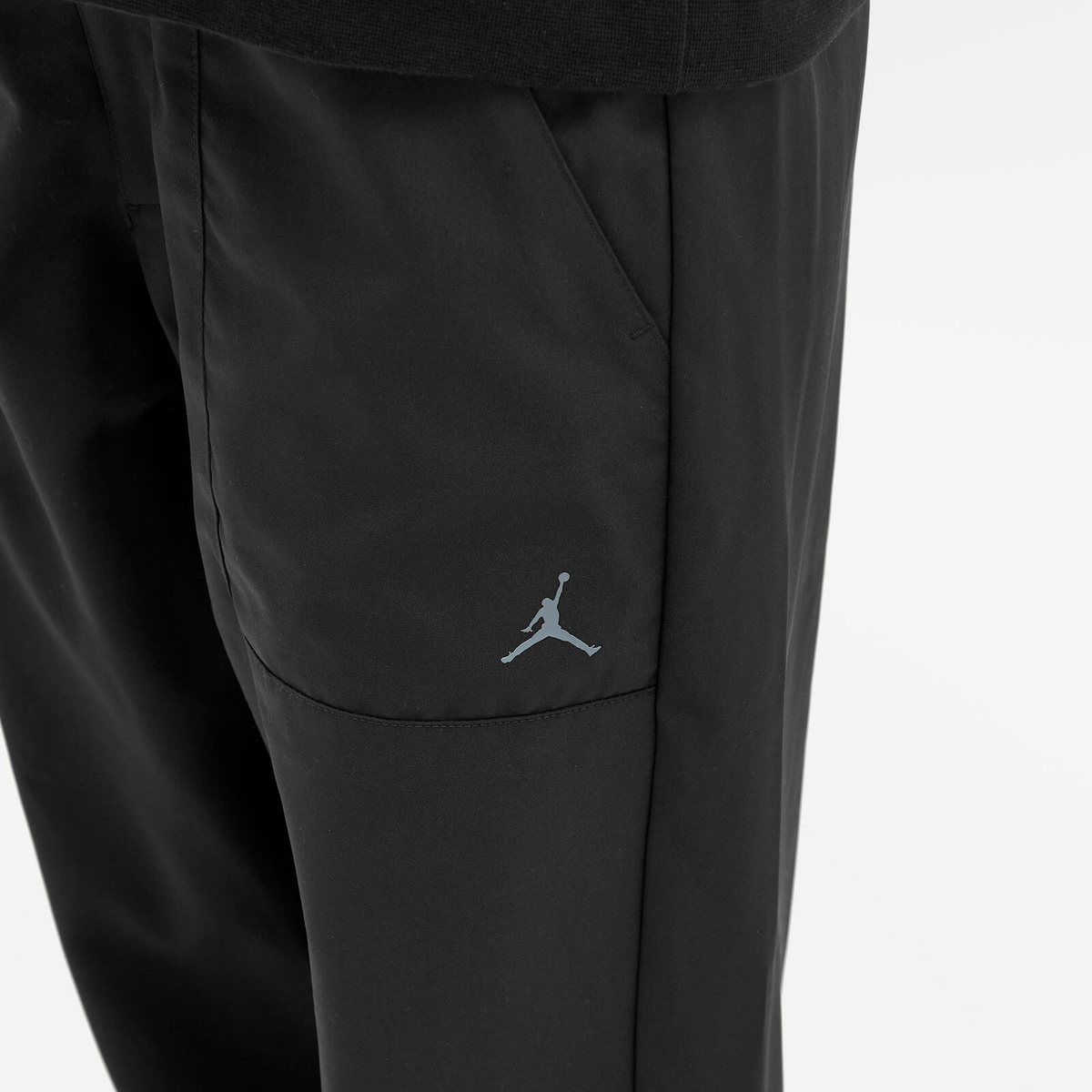 Air Jordan Women's Core Woven Pant in Black/Smoke Grey