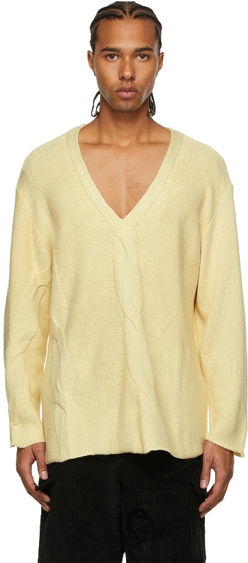 Photo: Winnie New York Off-White Cable V-Neck Sweater