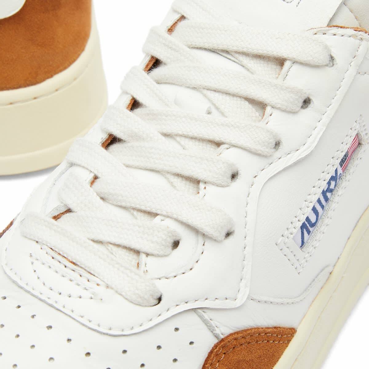 Autry Women's Medalist Low Sneakers in White