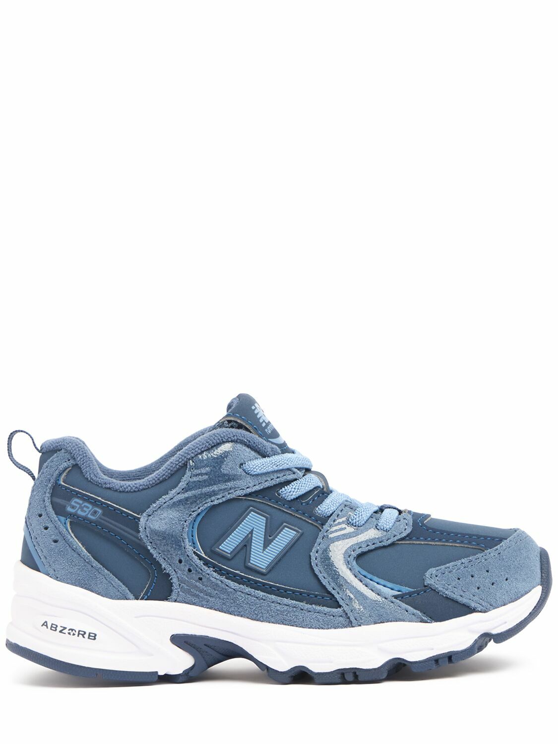 530 Sneakers