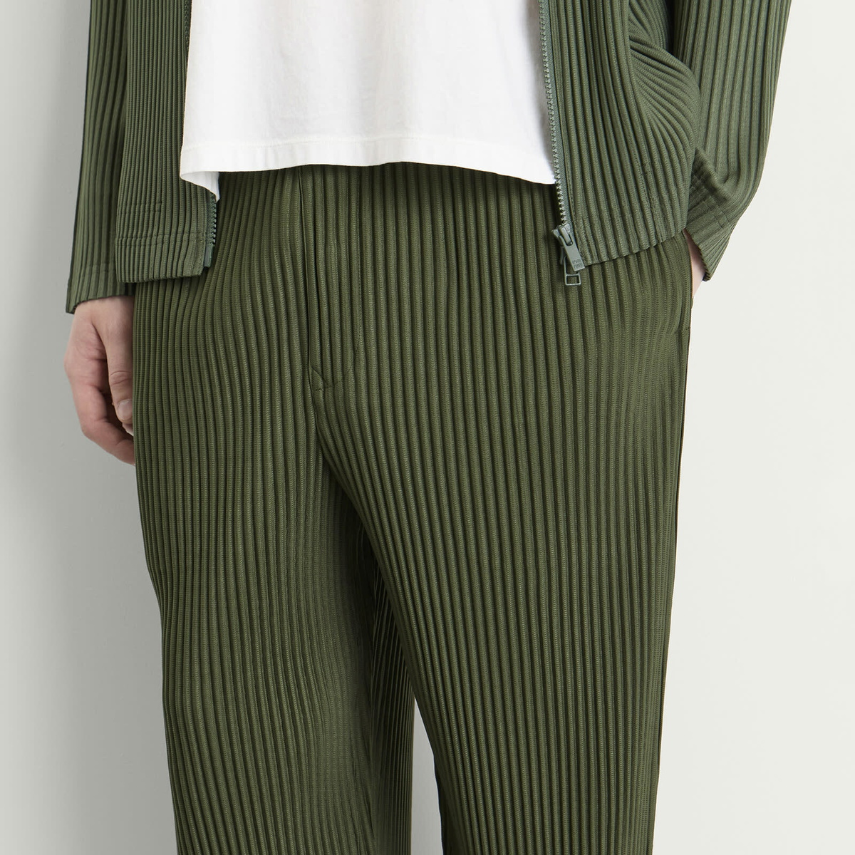 Homme Plissé Issey Miyake Men's Pleat Pant in Duomo Door Green